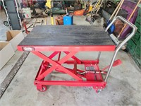 Champion hydraulic table lift