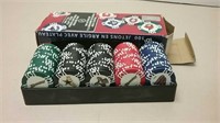 100 NHL Clay Filled Poker Chips W/ Dealer Tray