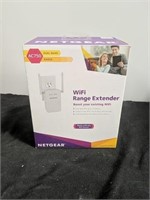 NEW Netgear Wi-Fi range extender