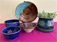 Stoneware / Pottery Bowls, Artificial Plant ++