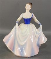 'Lisa' Royal Doulton Figurine