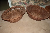 2 Wicker laundry baskets