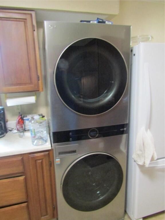 BRAND NEW LG THIN Q WASHER AND DRYER UNIT - LOOKS