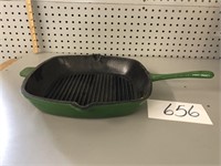 CAST FRY PAN