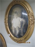 Antique Oval Photo Frame w/Pic
