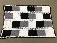 Grayscale Chunky Yarn Woven Blanket