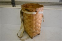 Mountain Trails Trapper Basket