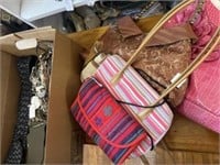 (5) Purses and Handbags with Belts