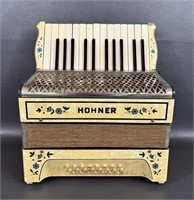 Vintage Hohner Accordion No 85280 Made in Germany