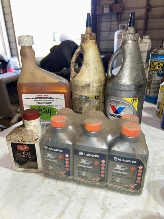 Various parts cleaners, oil, brake fluid, PB