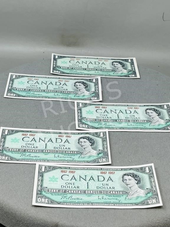 5 Canadian 1967 $1 bank notes