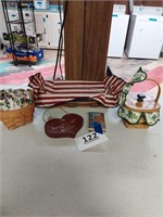 Lot of 3 Longaberger baskets, wooden heart and