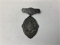 1895 De Molay Commandery KT 26th Triennial Badge