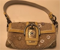 J - COACH PURSE (M10 2)