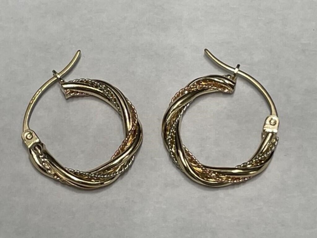 10 kt Gold Hoop Earrings