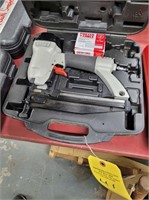 PORTERCABLE AIR FINISH NAILER