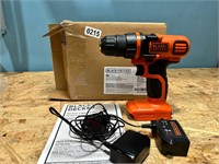 Black & Decker drill mint w/charger, no battery