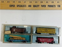 4 Vintage Atlas N-Scale Rail Cars - Burlington