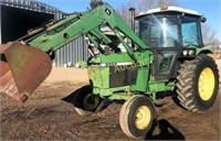 JOHN DEERE 2555 TRACTOR W/JD 175 LOADER & CAB