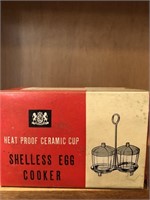 VINTAGE SHELLESS EGG COOKER IN ORIGINAL BOX