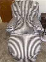 Sofa Chair w/foot rest