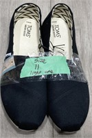 Toms Ladies Canvas Shoes Size 11 (light Use)