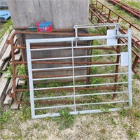 3- Gates Approx 3'× 4'