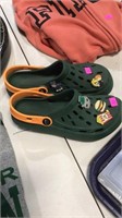 Kids sketcher croc shoes size 5