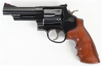SMITH & WESSON MODEL 29-10 DOUBLE ACTION REVOLVER