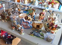 Noah's Ark Purse, Figurines, Teapots