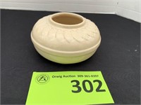 Abingdon Pottery Beige Leaf Bowl 408