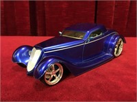 1/24 1934 Ford Custom Coupe Jada Diecast