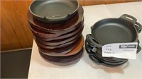 1 Lot - 10 Mini Skillets and 10 Holders for Hot