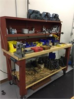 WORK BENCH ON CASTERS