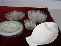 Misc glass ware platters/snack trays.