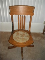 Sheboygan Chair Co, Adjustable Oak Desk Chair