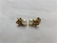 14K gold ear rings, .172oz