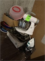 Large lot of Misc Kitchen Items