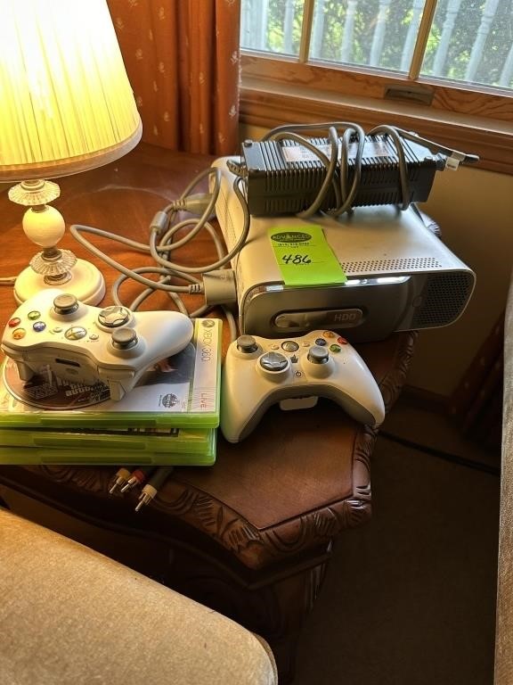 XBOX 360 w/2 Remotes and 3 Games