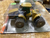 1/64 Scale Challenger 4WD MT 905C Tractor