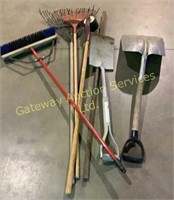 Yard and Lawn Tools
: Rake, Shovel, Edger and