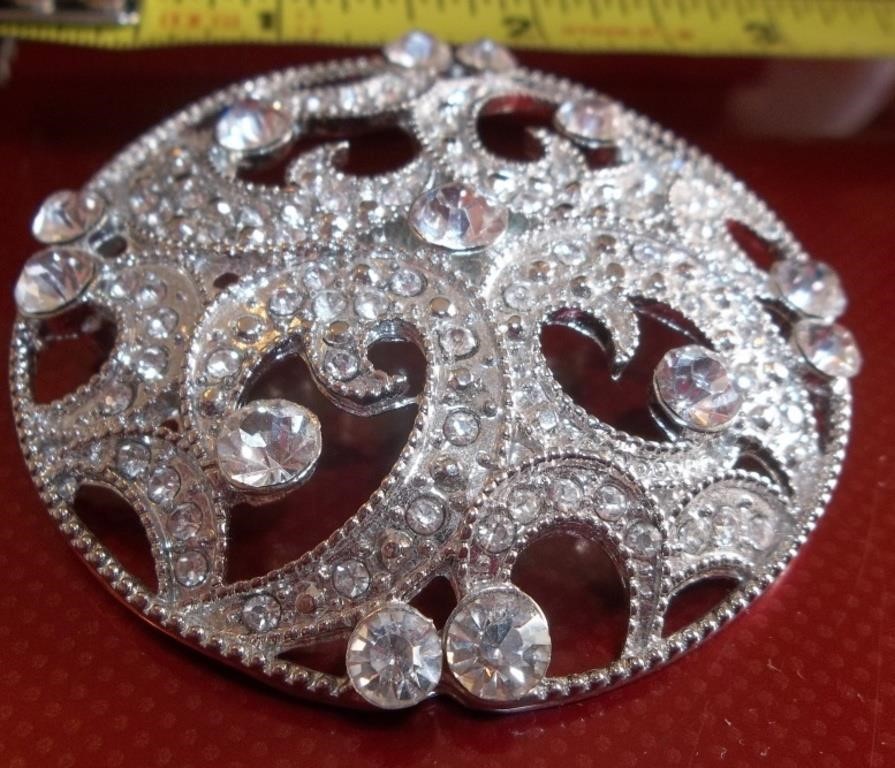 Large Round Brooch w/ Crystals