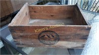 vtg / antique three crow soda wooden crate maine