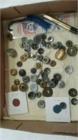 Assorted vintage buttons