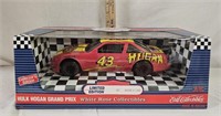 Ertl Hulk Hogan 1:18 Die Cast Metal Bank