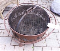 Tractor Supply Bought fire pit with grated cover