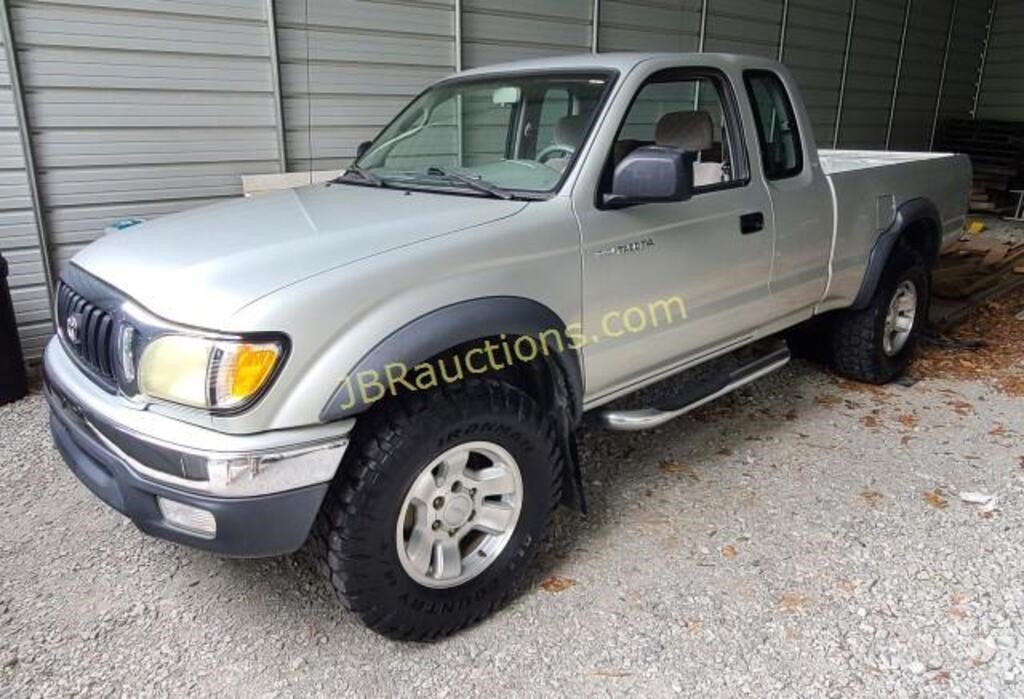 2003 TOYOTA TACOMA 2WD PICKUP - READ NOTES