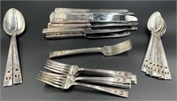 Beautiful 30 Pc Antique Silverware Set