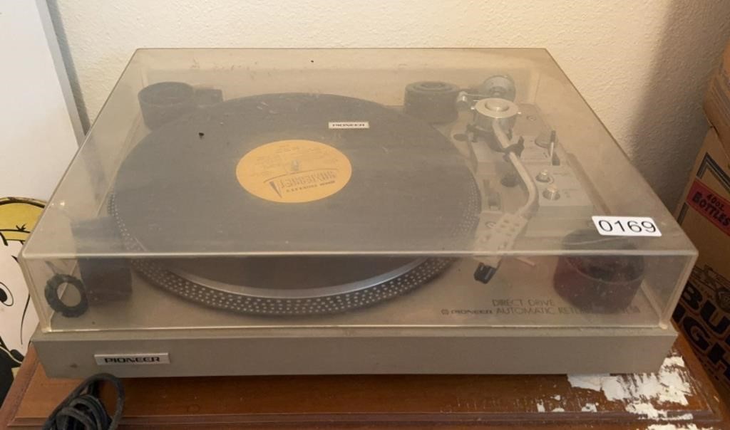 PIONEER STEREO TURNTABLE PL-518