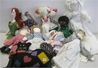 Lot of Cloth Dolls